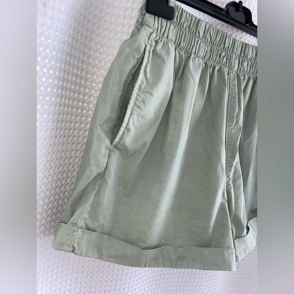 Women’s GARAGE sage Green cotton high waisted elastic waist shorts size small - Picture 2 of 8